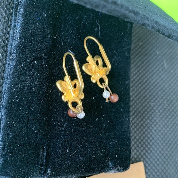 Flow of Life Tibetan Gold Earrings with Coral Inlay and Dangling Beads - Picture 5 of 6